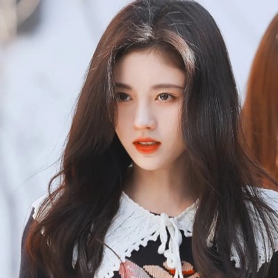 阳光灿烂的女人